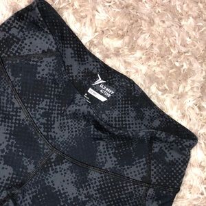 Never worn old navy workout leggings
